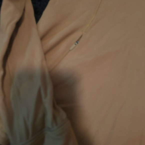 Lululemon Run Briskly Half Zip jacket, Spiced Bronze, Size 8 - Picture 8 of 9